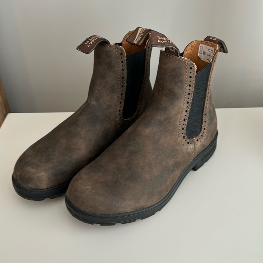 Blundstone Original High Top Boots US size 8